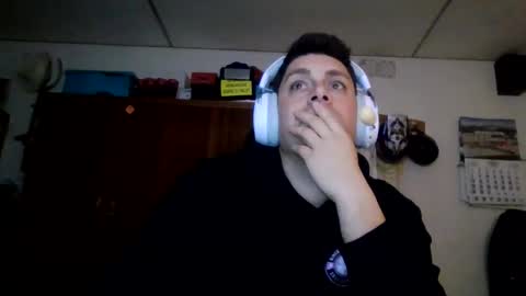 A slave to the mistress.. un esclavo para las amas dominantes. online show from February 21, 2026, 2:45 am