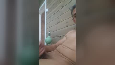 luis859616 online show from June 26, 2026, 7:13 am