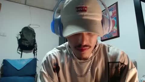 Luis AS online show from November 20, 2025, 11:26 pm