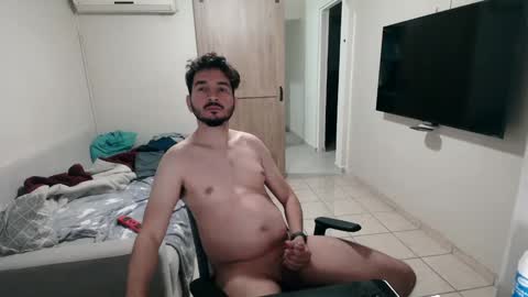 Snapshot of luis_flr chatting on February 4, 2025, 1:38 pm luis_flr online show from February 4, 2025, 1:38 pm