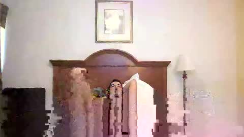 Snapshot of luis_flr chatting on April 20, 2026, 12:57 am luis_flr online show from April 20, 2026, 12:57 am