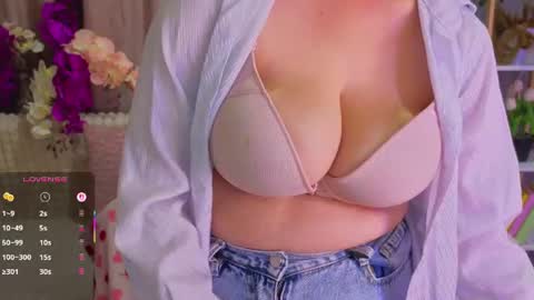 Snapshot of luisa_rosee chatting on July 31, 2026, 6:40 pm Luisa Rosee online show from July 31, 2026, 6:40 pm