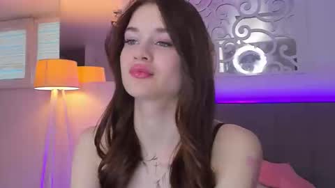 LuisaClover online show from February 28, 2026, 2:51 pm