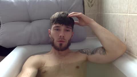 Snapshot of luisbadx chatting on April 2, 2026, 1:31 pm Luis Badx online show from April 2, 2026, 1:31 pm