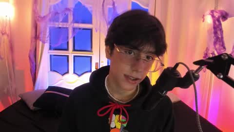 luixdust1 online show from October 10, 2025, 6:12 am