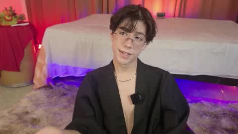 luixdust1 online show from November 11, 2025, 6:02 am