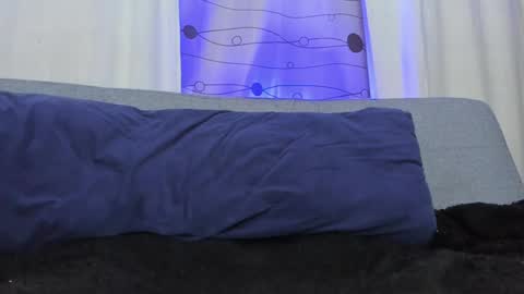 Luka Castillo online show from February 7, 2025, 4:48 am