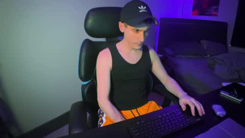 Snapshot of lukatripp chatting on December 5, 2024, 8:55 pm lukatripp online show from December 5, 2024, 8:55 pm