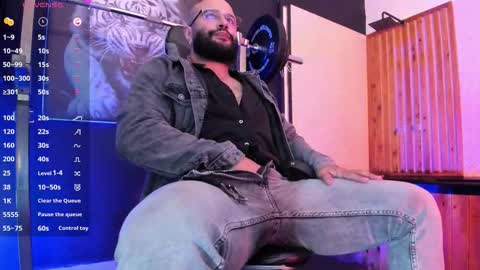 Snapshot of luke__09 chatting on March 13, 2026, 5:08 pm LUKE online show from March 13, 2026, 5:08 pm