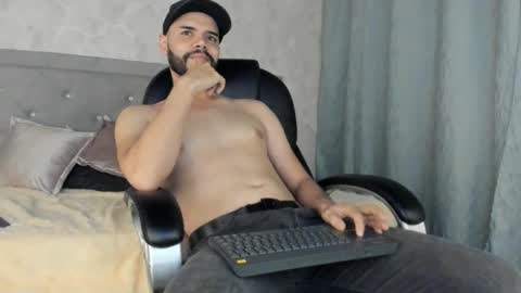 Snapshot of luke_diaz7 chatting on February 12, 2025, 7:02 am luke diaz7 online show from February 12, 2025, 7:02 am
