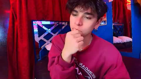Snapshot of luke_howland chatting on June 23, 2026, 12:41 am Luke online show from June 23, 2026, 12:41 am