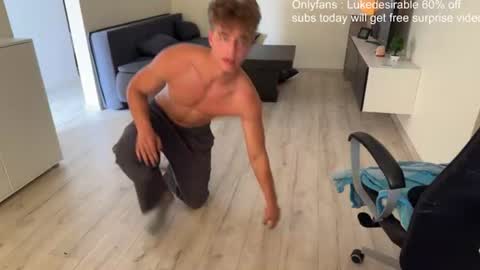 Snapshot of lukedesirable chatting on July 6, 2026, 1:08 pm lukedesirable online show from July 6, 2026, 1:08 pm