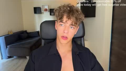 Snapshot of lukedesirable chatting on July 9, 2026, 3:49 pm lukedesirable online show from July 9, 2026, 3:49 pm