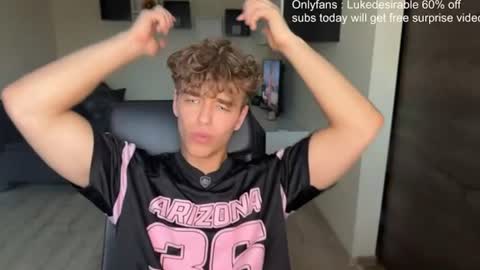 Snapshot of lukedesirable chatting on July 17, 2026, 6:46 pm lukedesirable online show from July 17, 2026, 6:46 pm