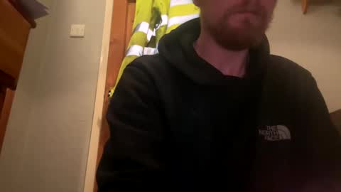 Snapshot of lukeeeeey96 chatting on December 17, 2024, 12:45 am lukeeeeey96 online show from December 17, 2024, 12:45 am