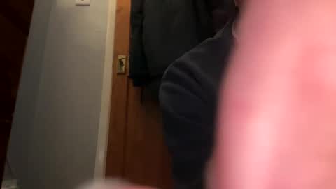 Snapshot of lukeeeeey96 chatting on January 23, 2025, 5:02 am lukeeeeey96 online show from January 23, 2025, 5:02 am