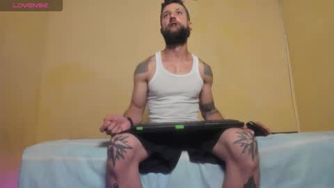 Snapshot of luky_boy chatting on April 16, 2026, 11:51 pm luky boy online show from April 16, 2026, 11:51 pm