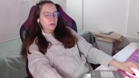 Vicky online show from January 3, 2025, 2:54 am