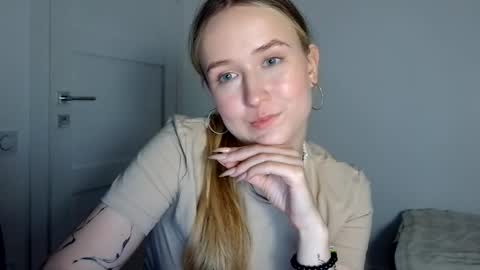 Lulu Baby18 online show from April 30, 2026, 8:57 pm