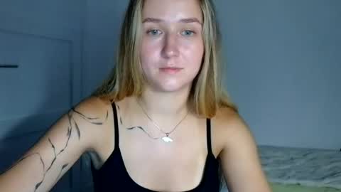 Lulu Baby18 online show from July 31, 2026, 5:23 pm