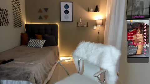 Lau  online show from March 9, 2025, 8:52 pm