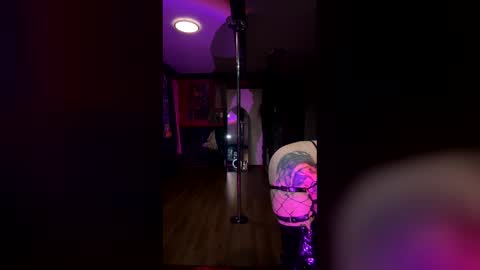 Snapshot of lulu_only_fans chatting on December 4, 2025, 5:28 am Lulu online show from December 4, 2025, 5:28 am