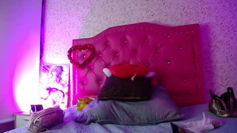 Luly online show from September 17, 2025, 4:14 am