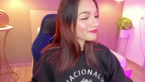 L U M A online show from September 16, 2025, 4:24 am