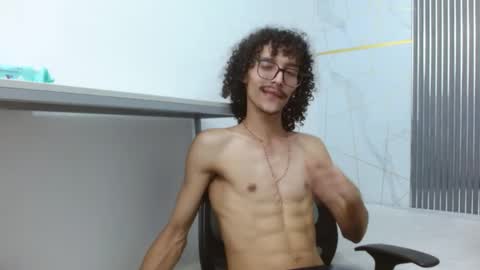 Snapshot of lumberjack_20 chatting on May 30, 2026, 1:52 pm Vanity ErosX online show from May 30, 2026, 1:52 pm