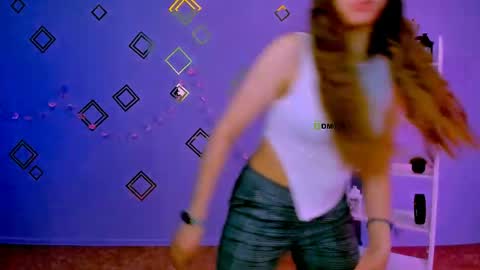 Snapshot of lumi_soft chatting on April 23, 2026, 7:52 am Sweet Lumi online show from April 23, 2026, 7:52 am
