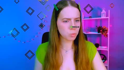 Snapshot of lumi_soft chatting on May 23, 2026, 7:35 am Sweet Lumi online show from May 23, 2026, 7:35 am
