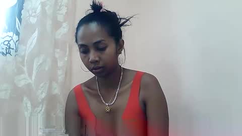 Snapshot of luna019 chatting on April 20, 2026, 7:33 am Luna online show from April 20, 2026, 7:33 am