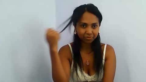 Snapshot of luna019 chatting on April 24, 2026, 6:27 am Luna online show from April 24, 2026, 6:27 am