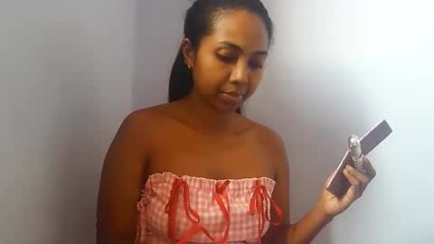 Snapshot of luna019 chatting on April 29, 2026, 7:12 am Luna online show from April 29, 2026, 7:12 am
