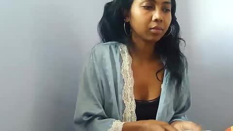 Snapshot of luna019 chatting on May 21, 2026, 7:04 am Luna online show from May 21, 2026, 7:04 am