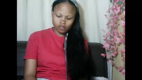 Snapshot of luna01mia chatting on June 8, 2026, 5:52 am luna01mia online show from June 8, 2026, 5:52 am