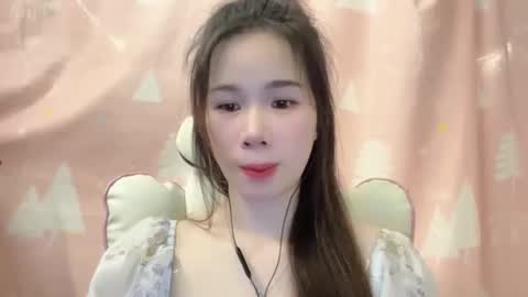 Snapshot of luna4739 chatting on May 6, 2026, 4:08 am Luna online show from May 6, 2026, 4:08 am