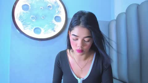 Snapshot of luna__02 chatting on February 5, 2026, 11:37 am Luna online show from February 5, 2026, 11:37 am