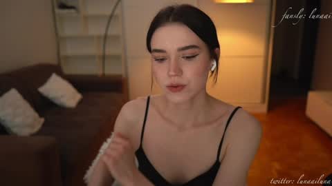 Just call me Lu online show from April 6, 2026, 6:31 pm