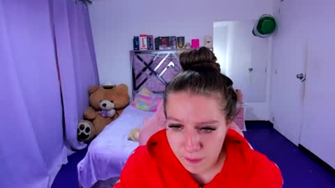 luna_analya online show from June 15, 2026, 6:10 pm