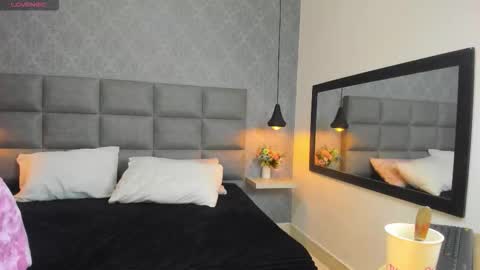 Luna online show from November 19, 2025, 10:59 am