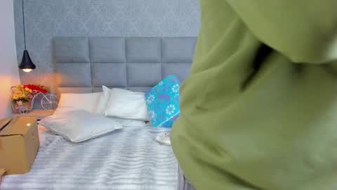 Luna online show from February 17, 2026, 11:40 am