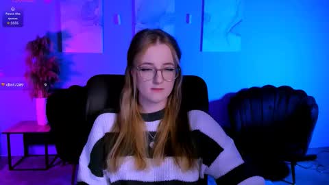 luna_berryy online show from March 11, 2026, 8:26 pm