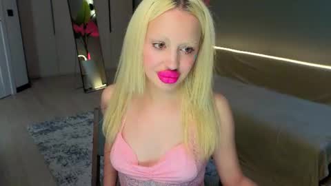 Snapshot of luna_beverly chatting on June 26, 2026, 9:19 pm luna_beverly online show from June 26, 2026, 9:19 pm