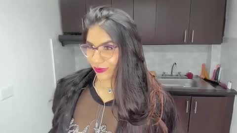 luna  online show from March 17, 2026, 11:02 am