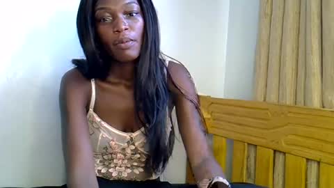 Snapshot of luna_empress chatting on June 13, 2026, 9:07 am maskedmalkia online show from June 13, 2026, 9:07 am