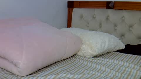 Snapshot of luna_empress chatting on July 6, 2026, 12:29 am maskedmalkia online show from July 6, 2026, 12:29 am