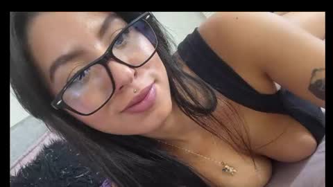 Snapshot of luna_fioree chatting on July 11, 2026, 12:19 pm Luna Fioree online show from July 11, 2026, 12:19 pm