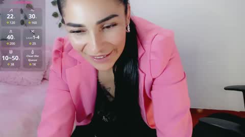luna online show from March 12, 2025, 3:07 pm