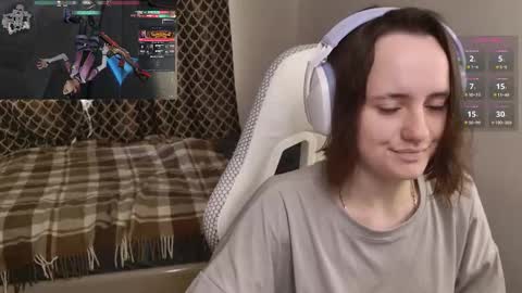 luna_loveeee online show from September 25, 2025, 5:22 am